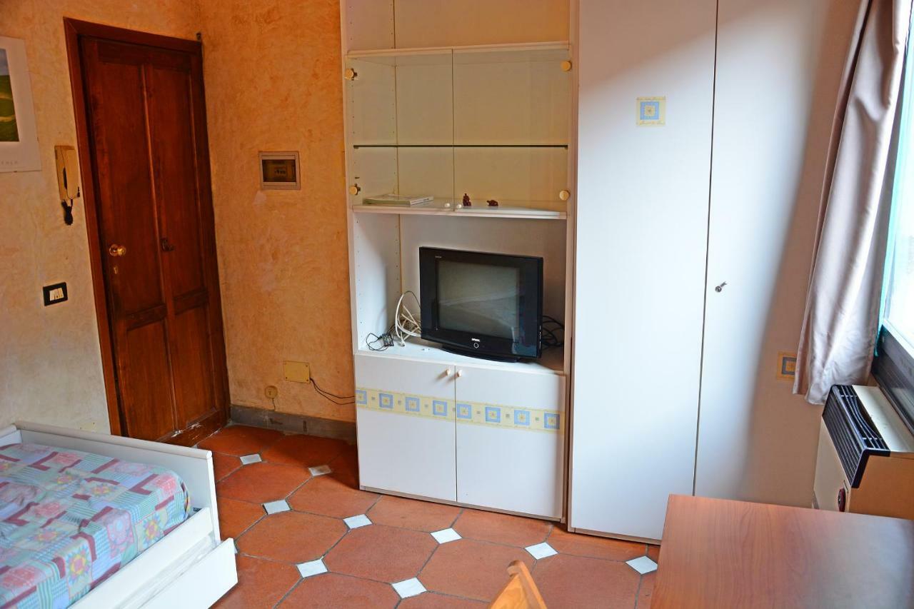 Alessandro'S Small Apartment Florence Exterior photo